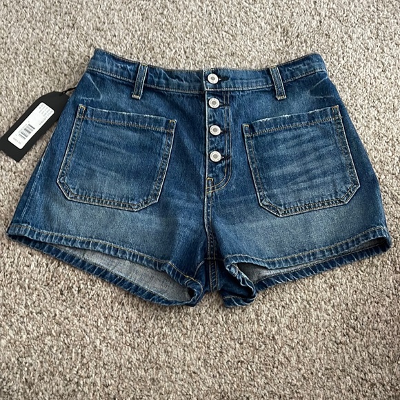 NILI LOTAN | Mollie Jean Short - Picture 2 of 7